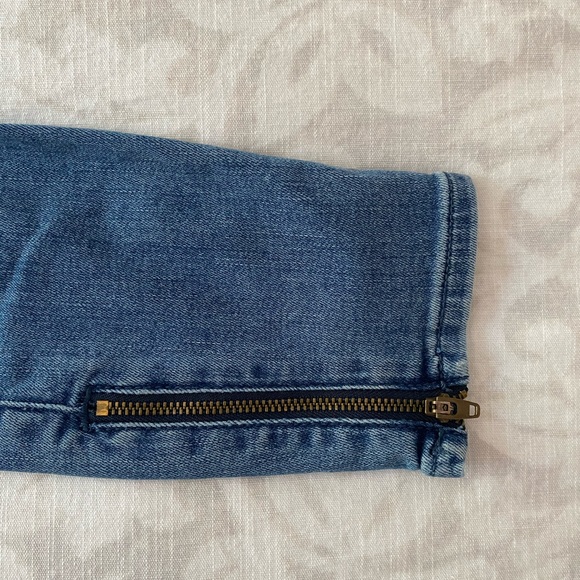 Hollister Low- Rise crop super skinny jeans - Picture 4 of 4